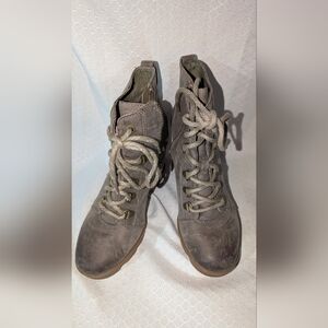 Sorel Joan Uptown Waterproof Wedge Bootie Size 7 NL3950-297 Used